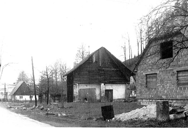 b023.jpg